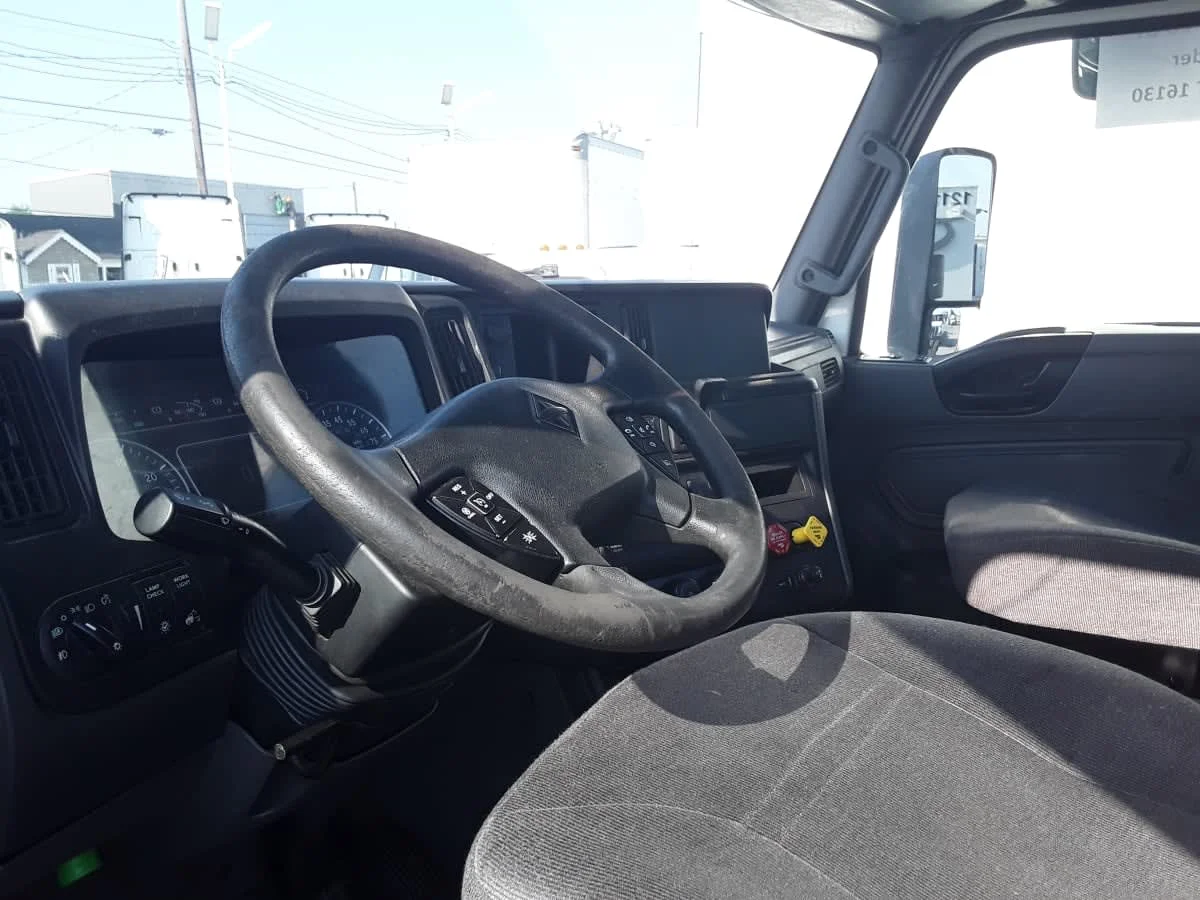 2019 International LT in Allentown, PA — photo 7