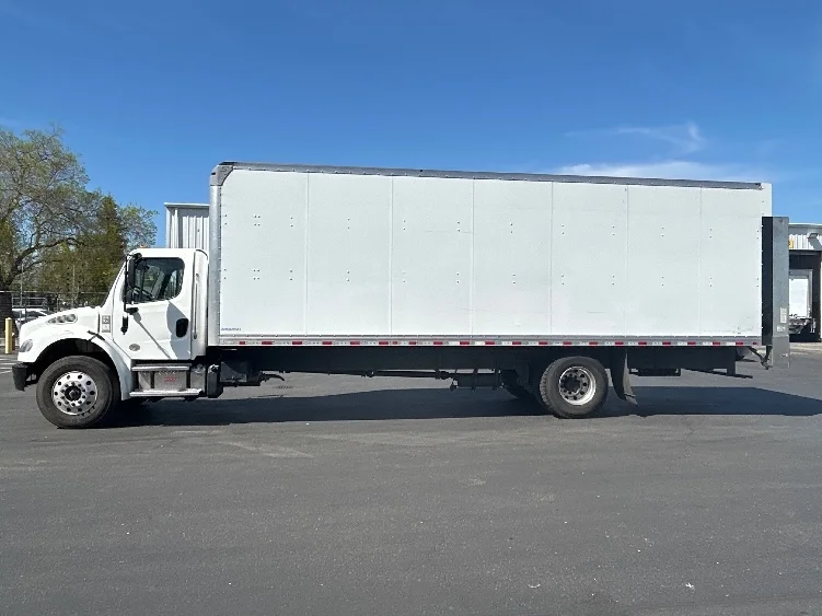 2024 Freightliner M2 106 - image 4