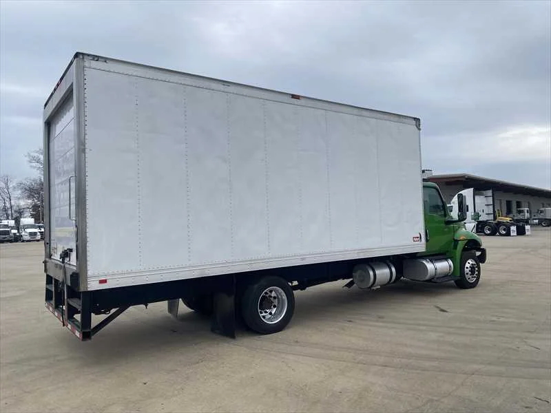 2020 International MV in Jackson, MS — photo 4