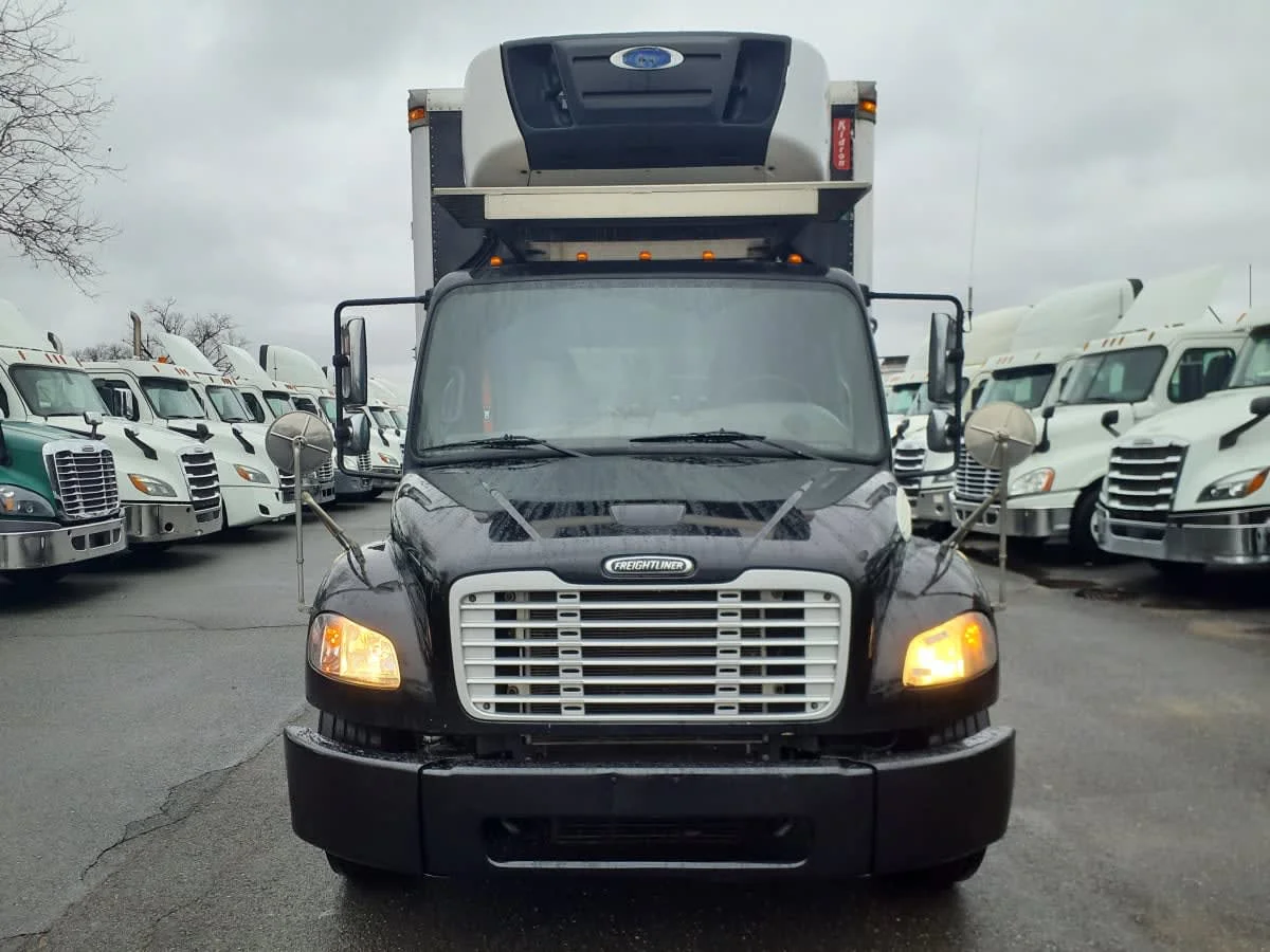 2019 Freightliner M2 106 in Springfield, MA — photo 2