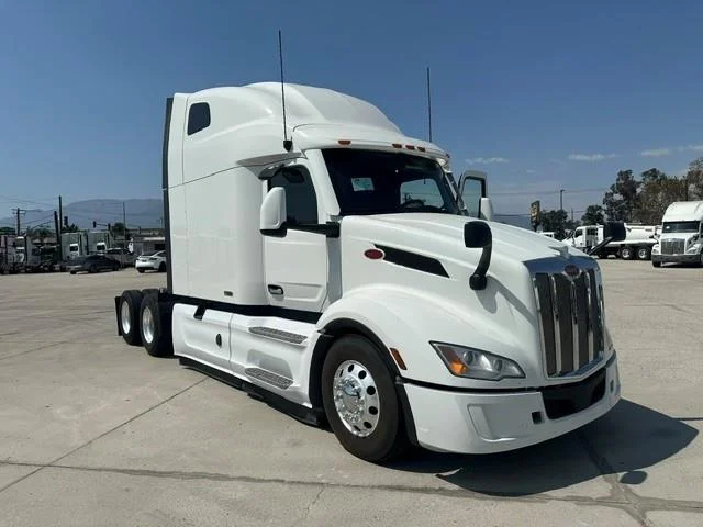 2024 Peterbilt 579 — photo 2