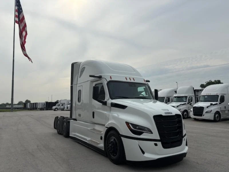 2026 Freightliner Cascadia - image 3