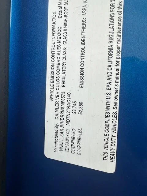 2022 Freightliner Cascadia - image 3