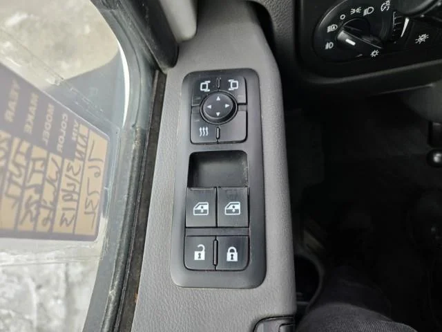 2022 International LT - image 14