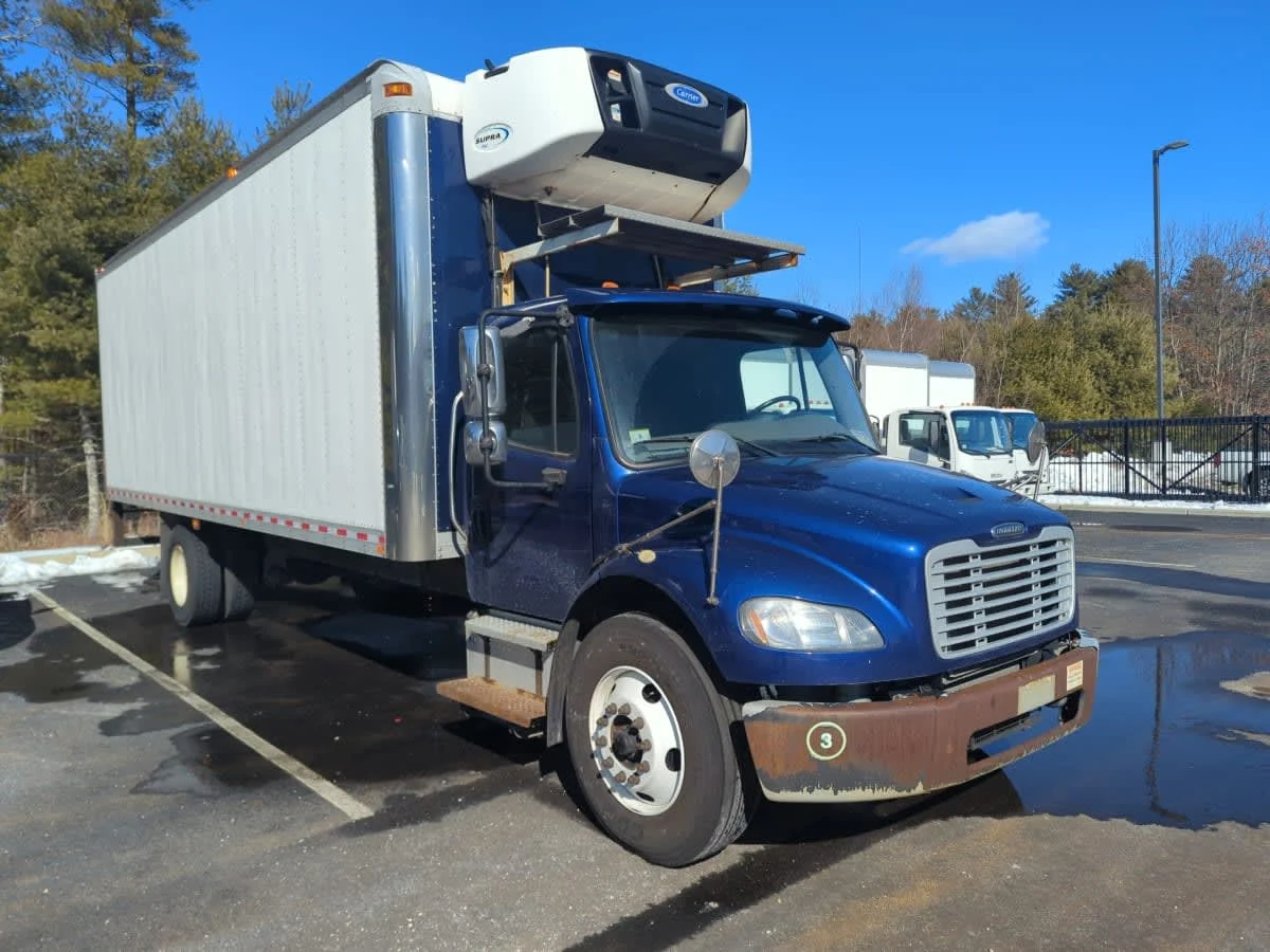 2019 Freightliner M2 106 - image 3