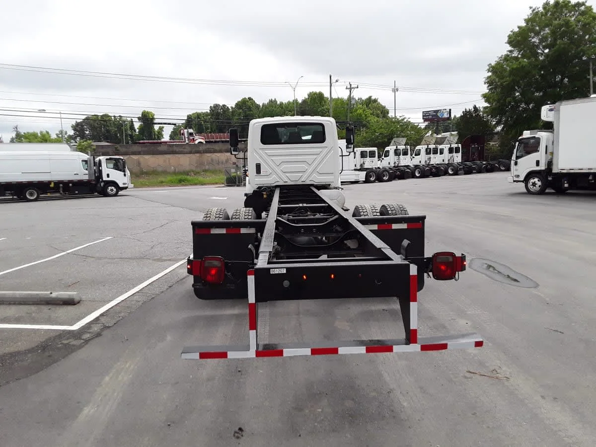 2019 International 4300 in Charlotte, NC — photo 5