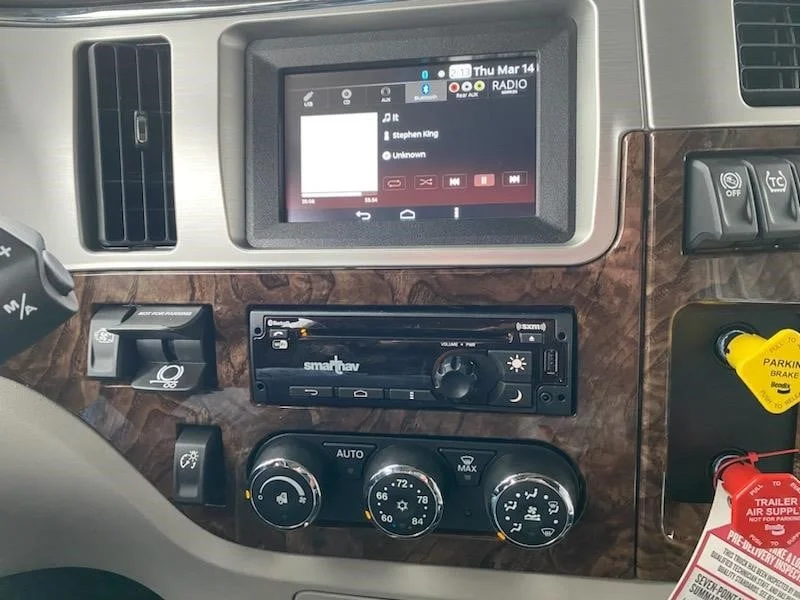 2025 Peterbilt 589 - image 19