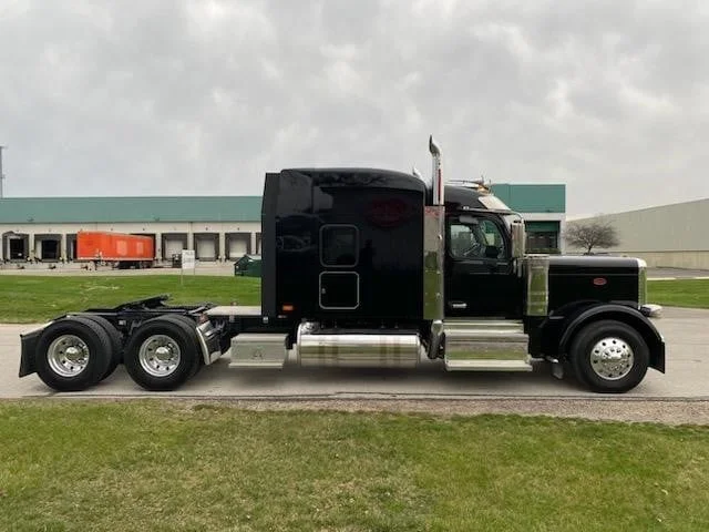 2025 Peterbilt 589 - image 7