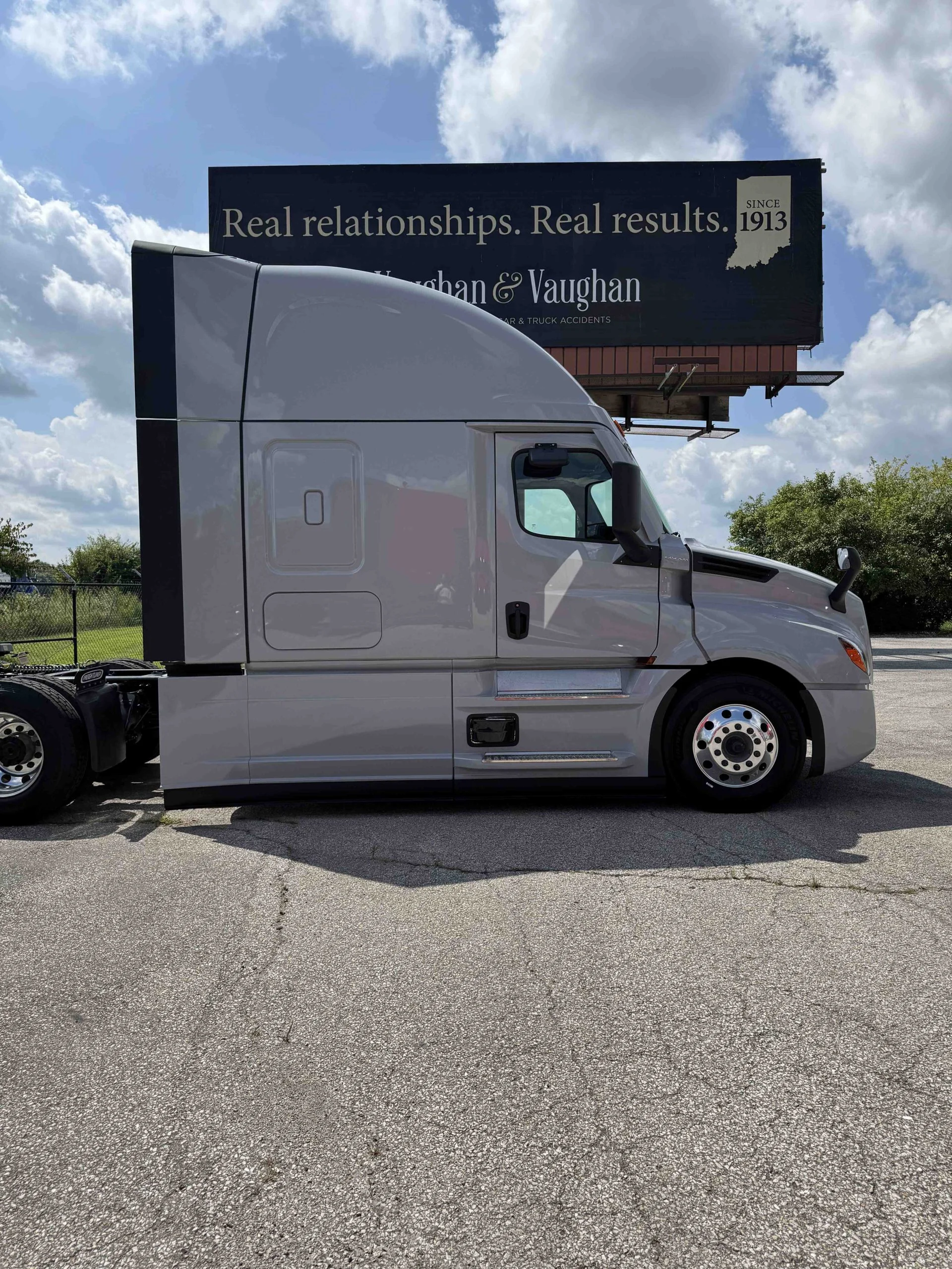 2026 Freightliner Cascadia in Anderson, IN — photo 6