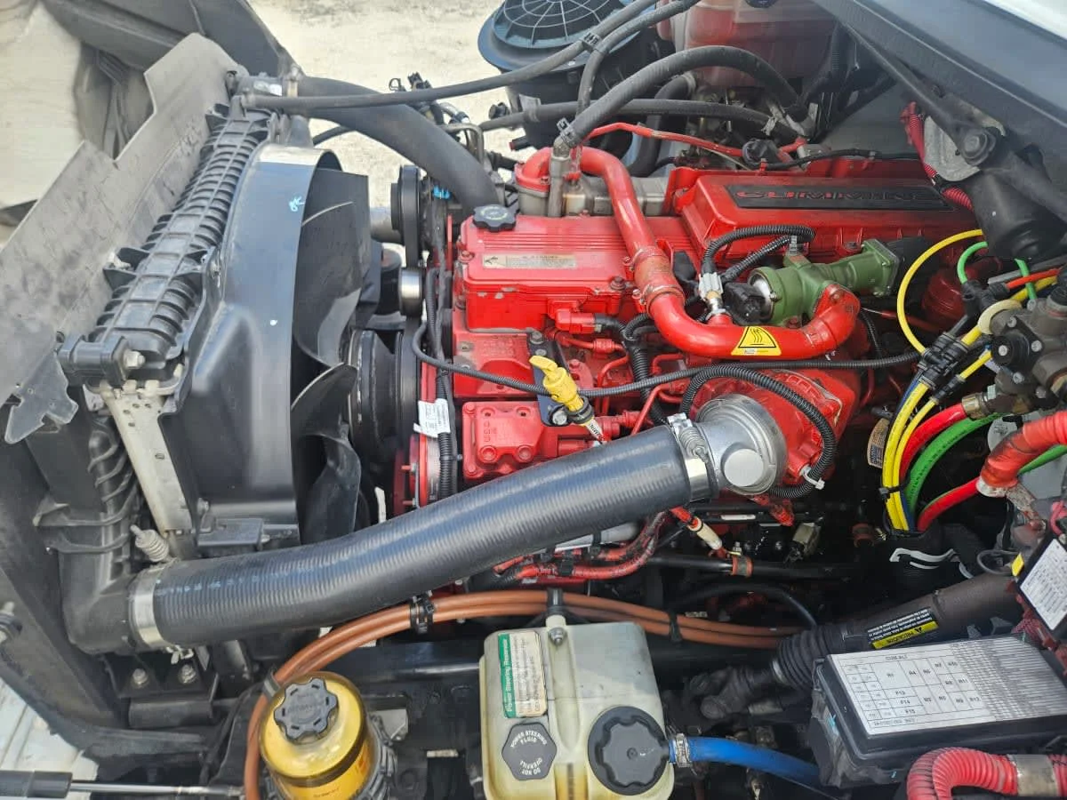 2019 Freightliner M2 106 - image 9