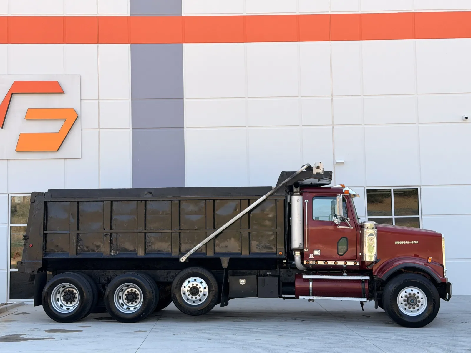 2004 Western Star 4900 in Greer, SC — photo 4