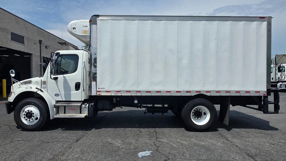2022 Freightliner eM2 in Concord, NC — photo 4