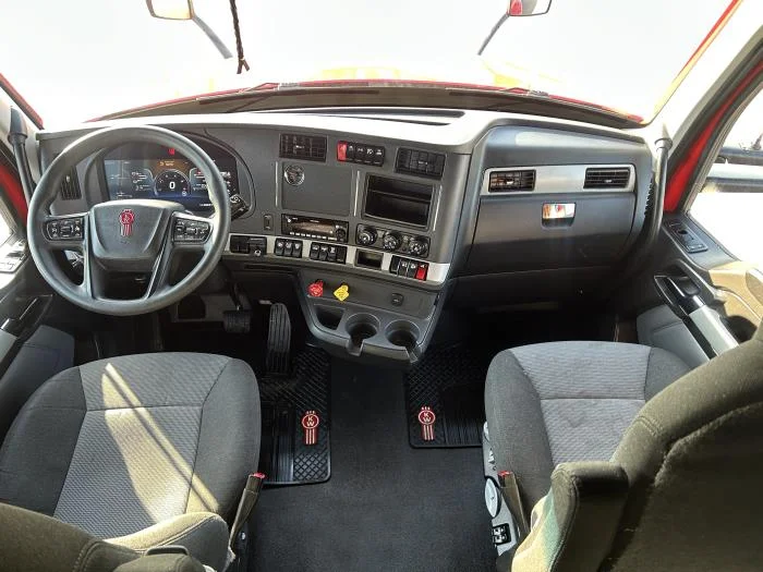 2024 Kenworth T680 - image 36