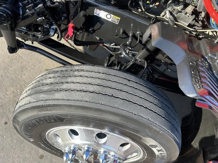 2024 Kenworth T680 - image 19