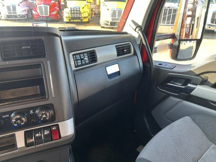 2024 Kenworth T680 in Houston, TX — photo 37
