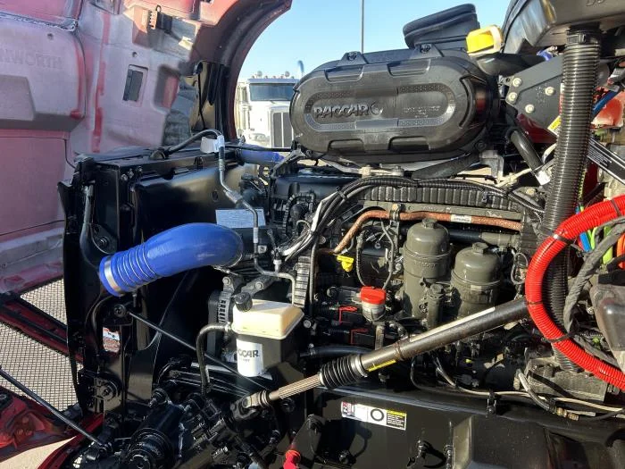 2024 Kenworth T680 in Houston, TX — photo 18