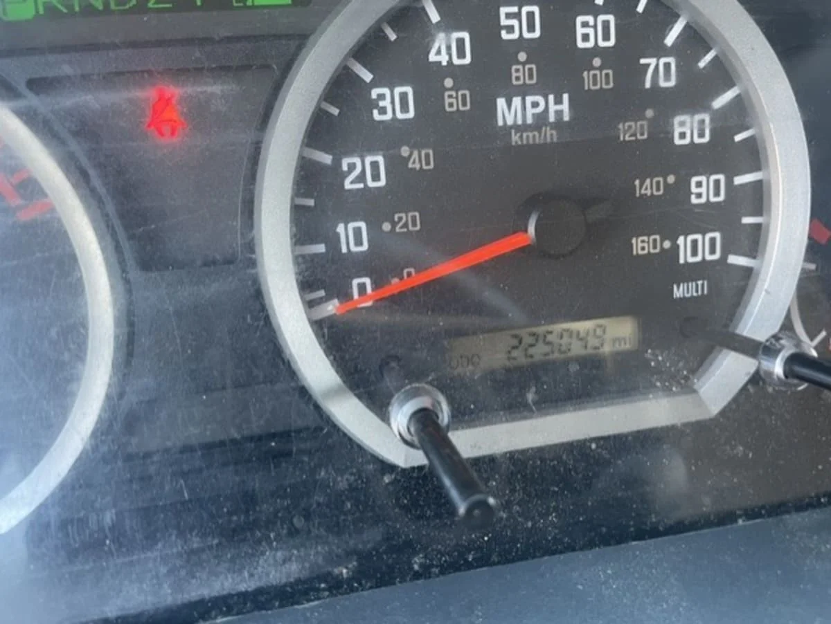 2018 Isuzu NRR in Farmingdale, NY — photo 11