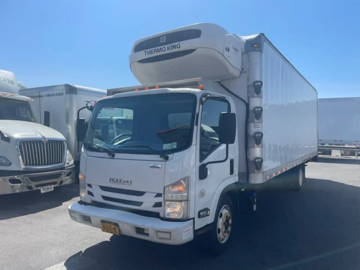 2018 Isuzu NRR in Farmingdale, NY