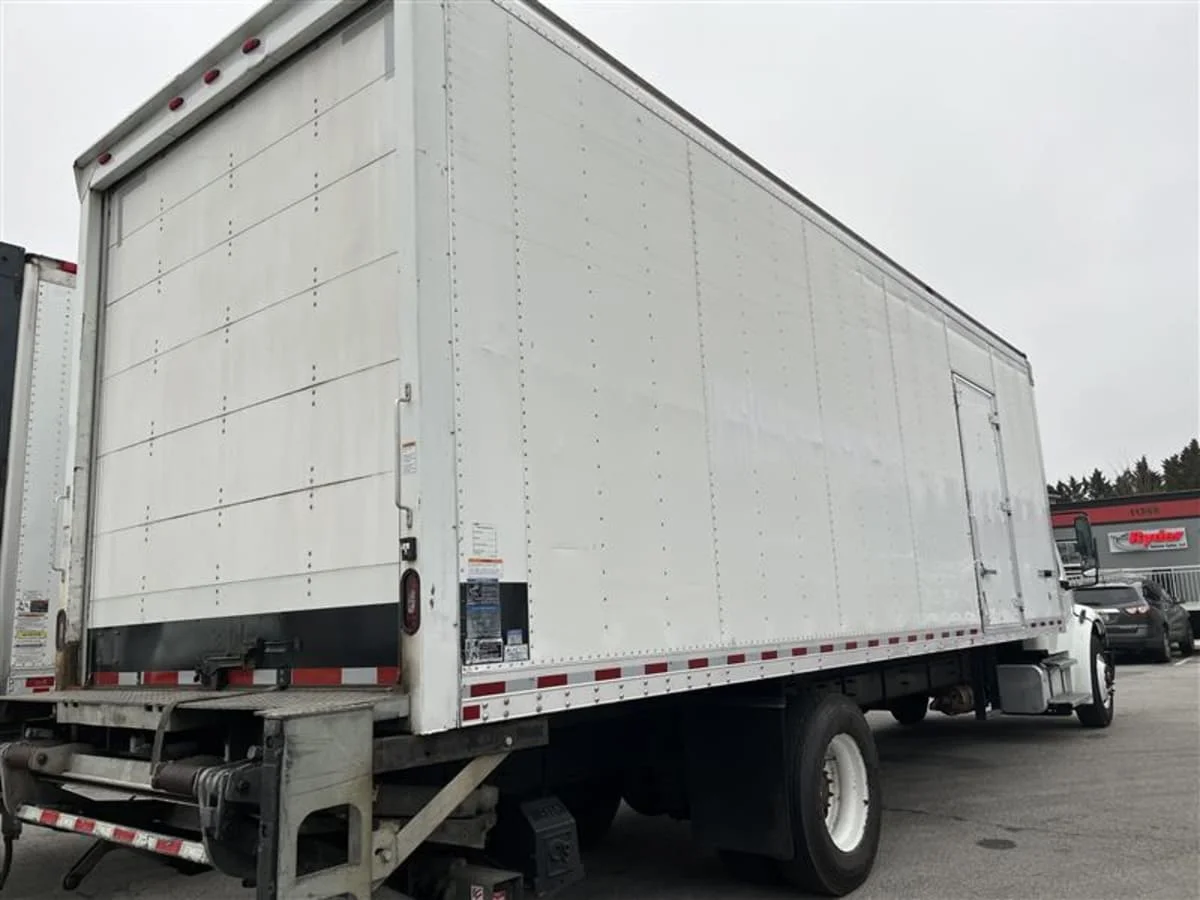 2019 Freightliner M2 106 in Beltsville, MD — photo 4
