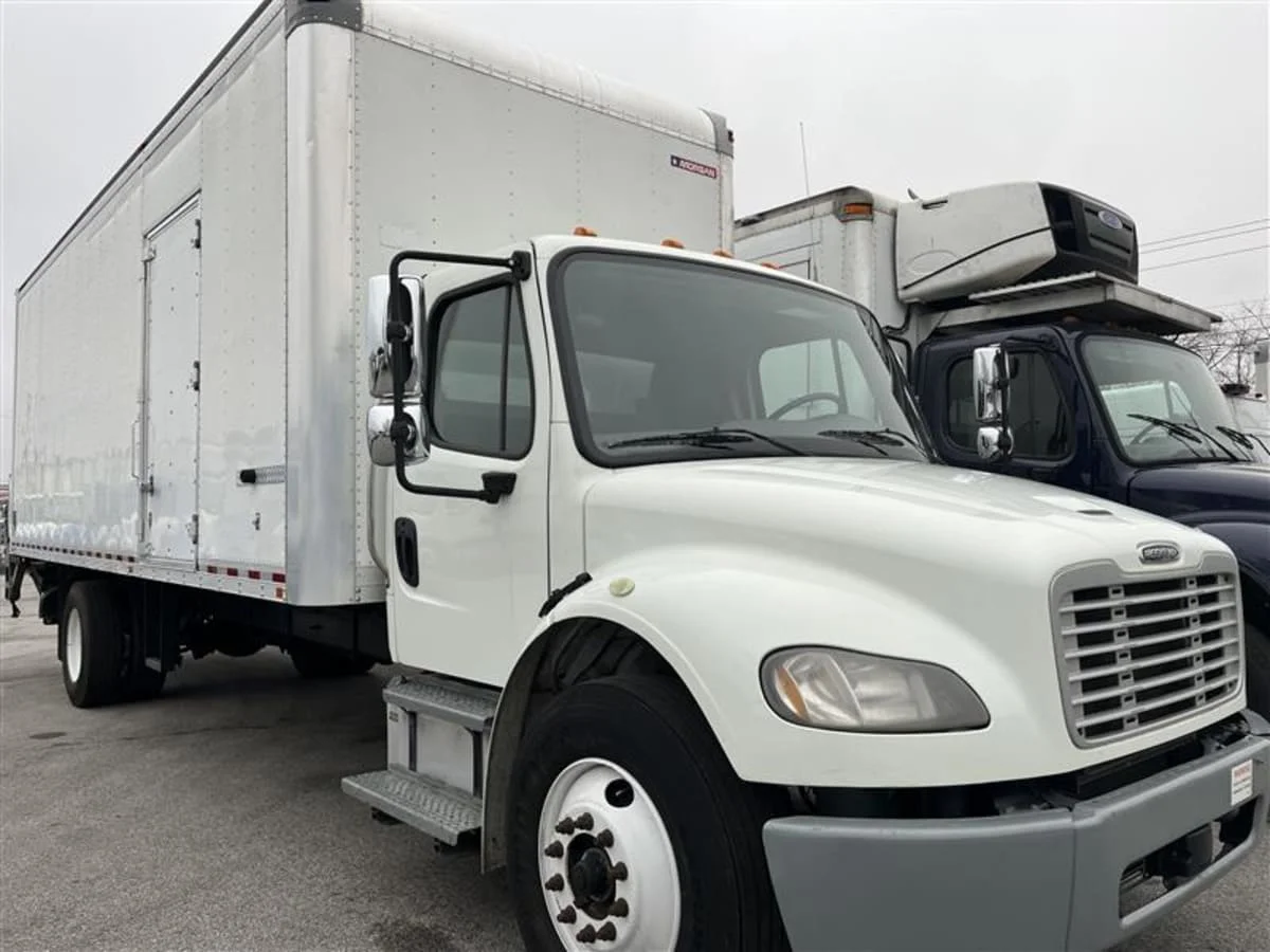2019 Freightliner M2 106 in Beltsville, MD — photo 3