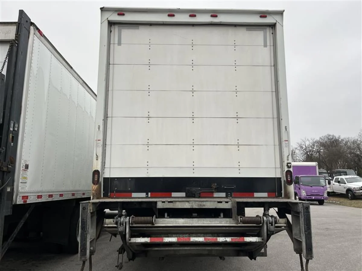 2019 Freightliner M2 106 in Beltsville, MD — photo 5