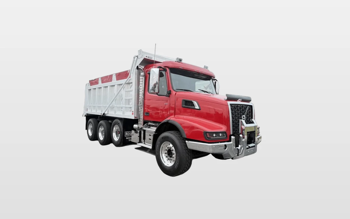 2023 Volvo - image 1