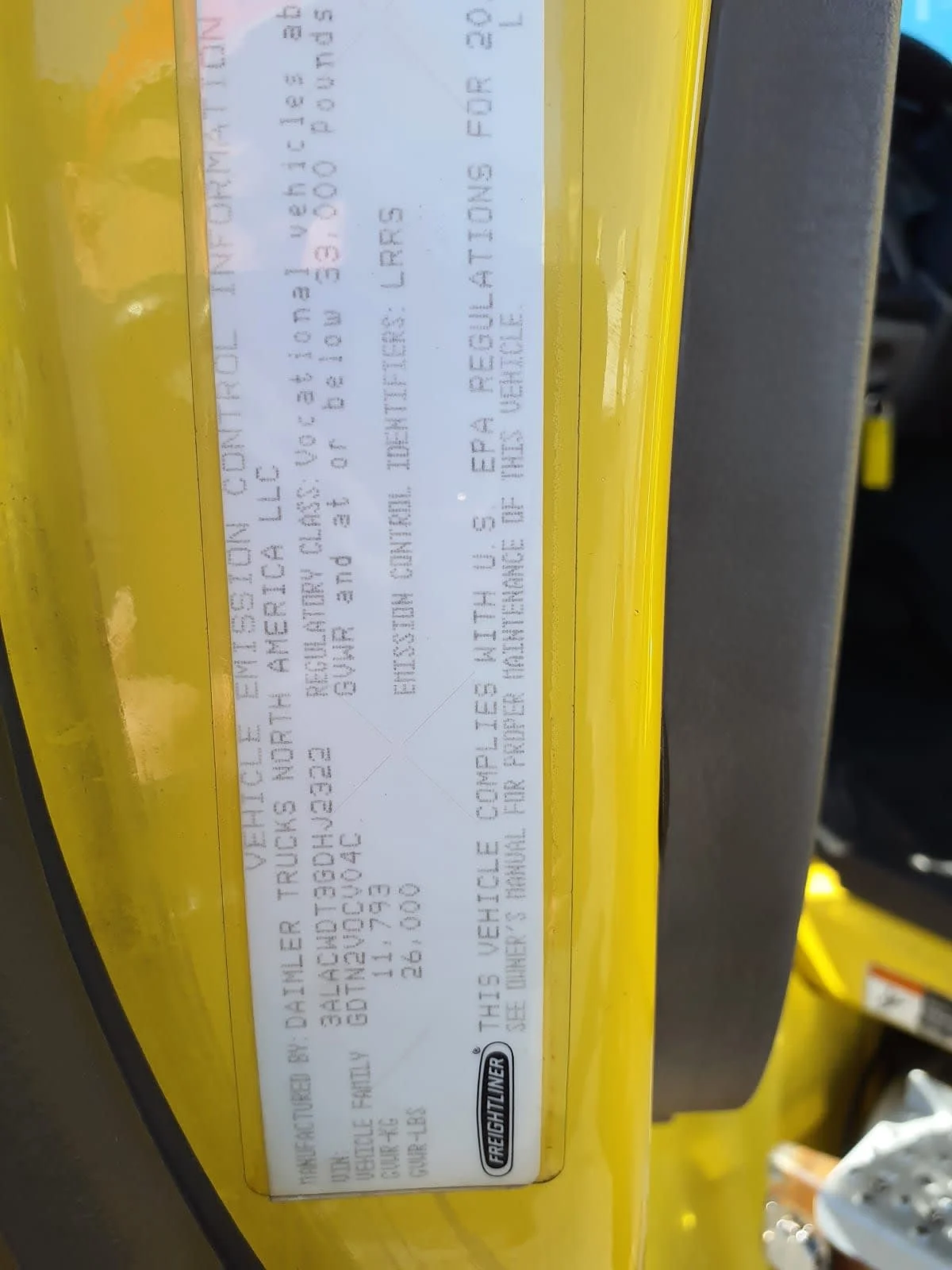 2016 Freightliner M2 106 - image 11