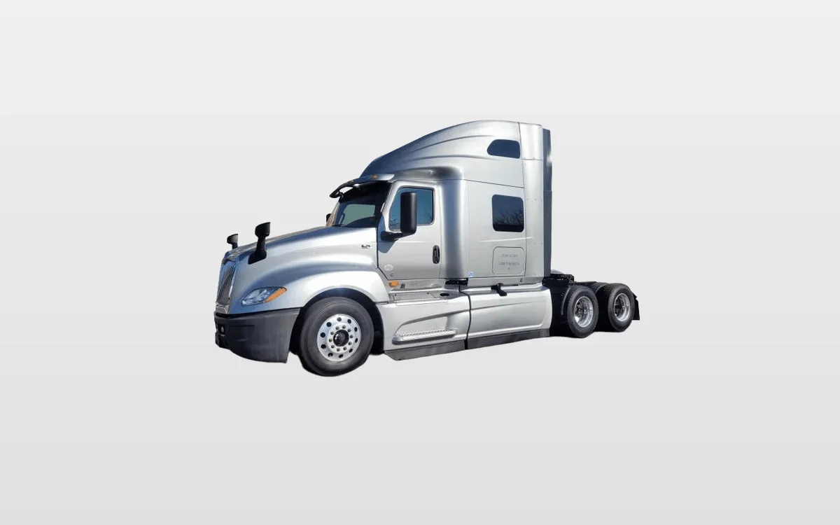 2023 International LT - image 1