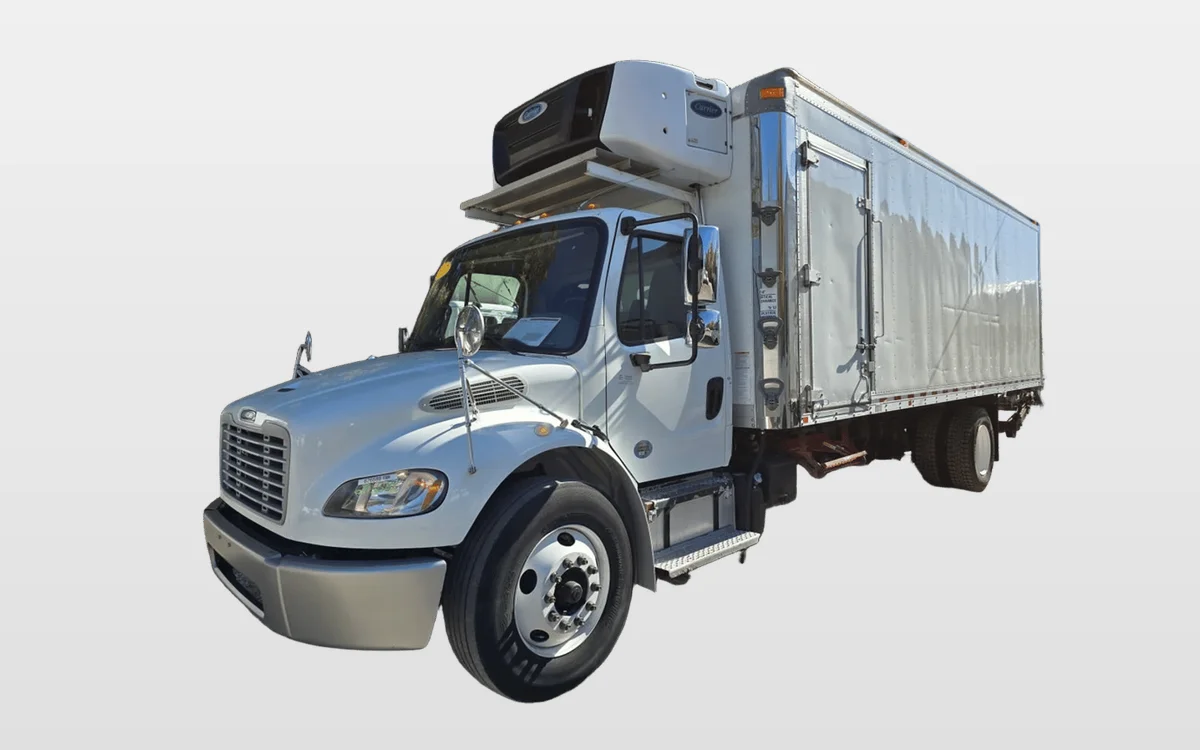 2017 Freightliner M2 106 - image 1