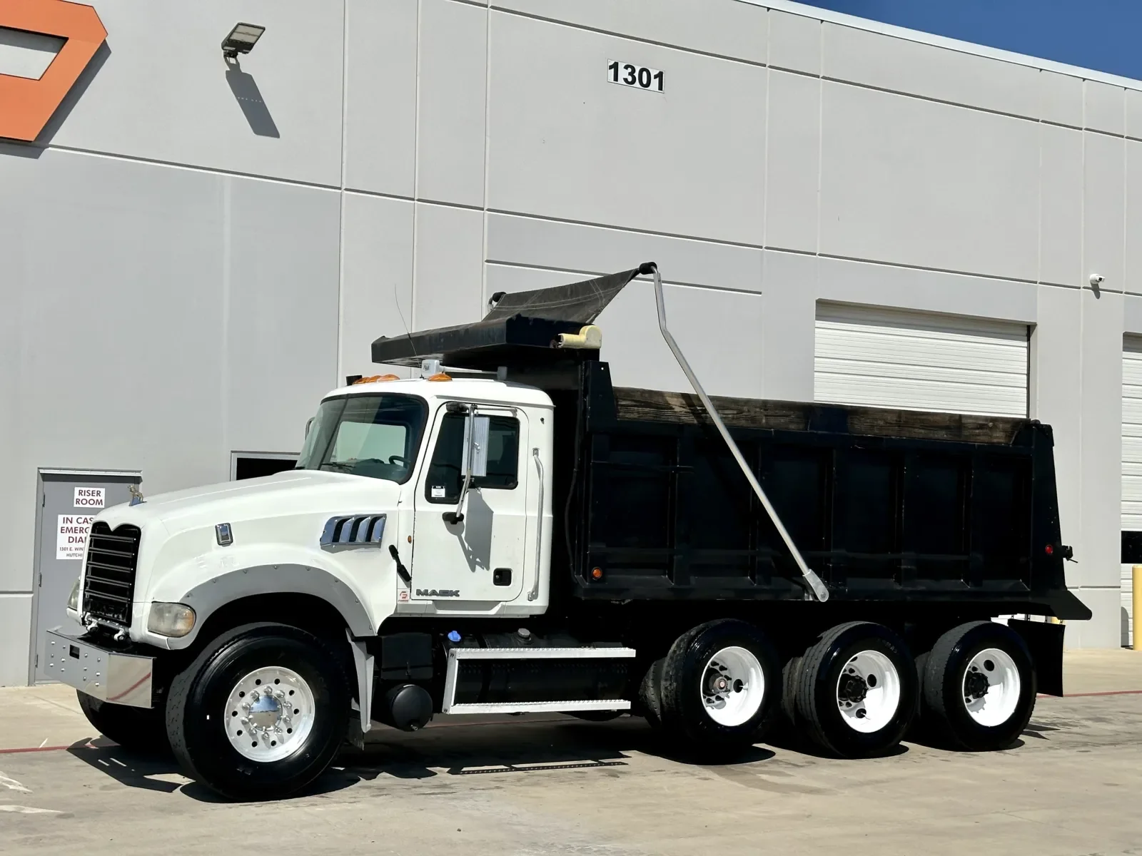 2013 Mack Granite in Hutchins, TX — photo 3