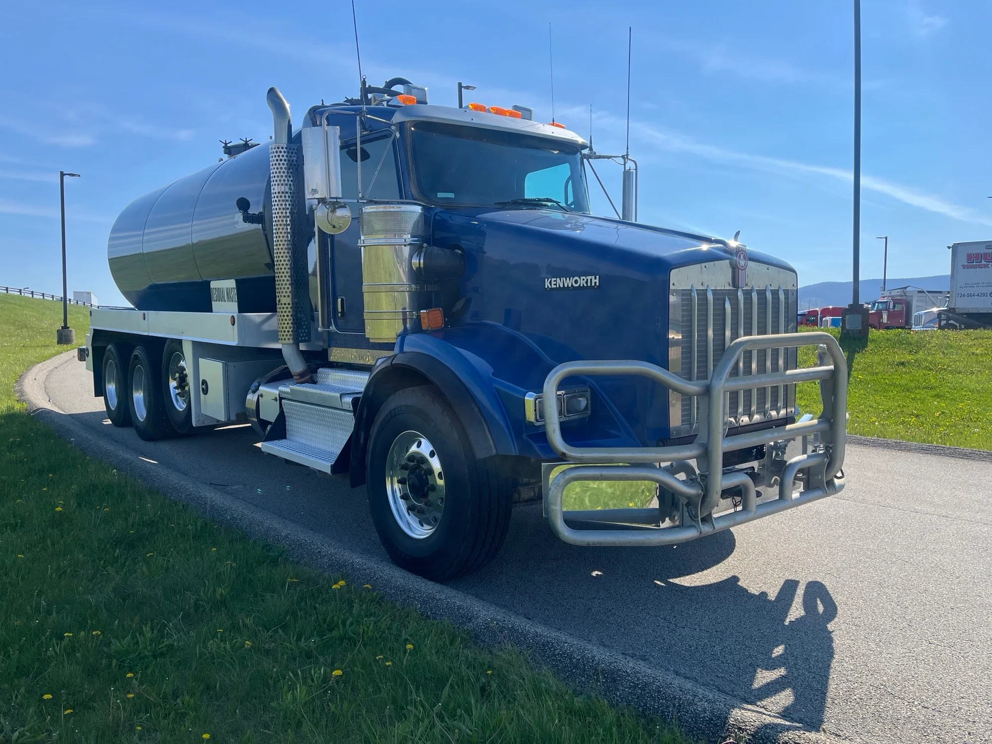 2019 Kenworth T800 - image 5