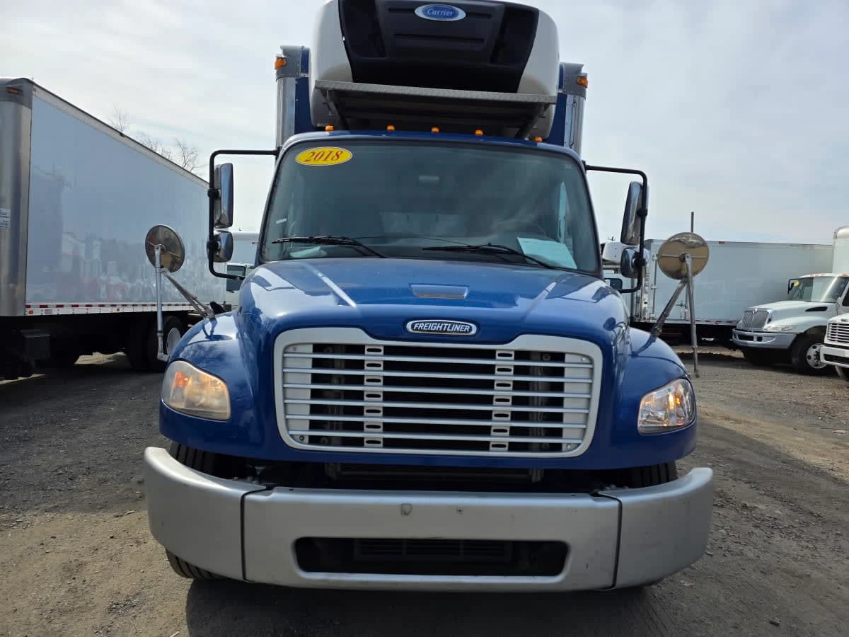 2018 Freightliner M2 106 - image 2