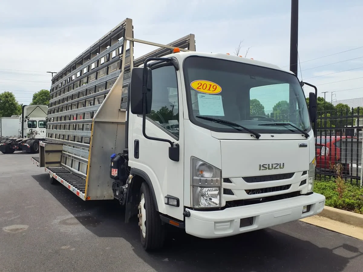 2019 Isuzu NRR