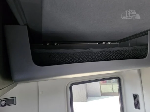 2024 International LT - image 44