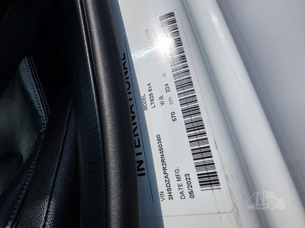 2024 International LT - image 28