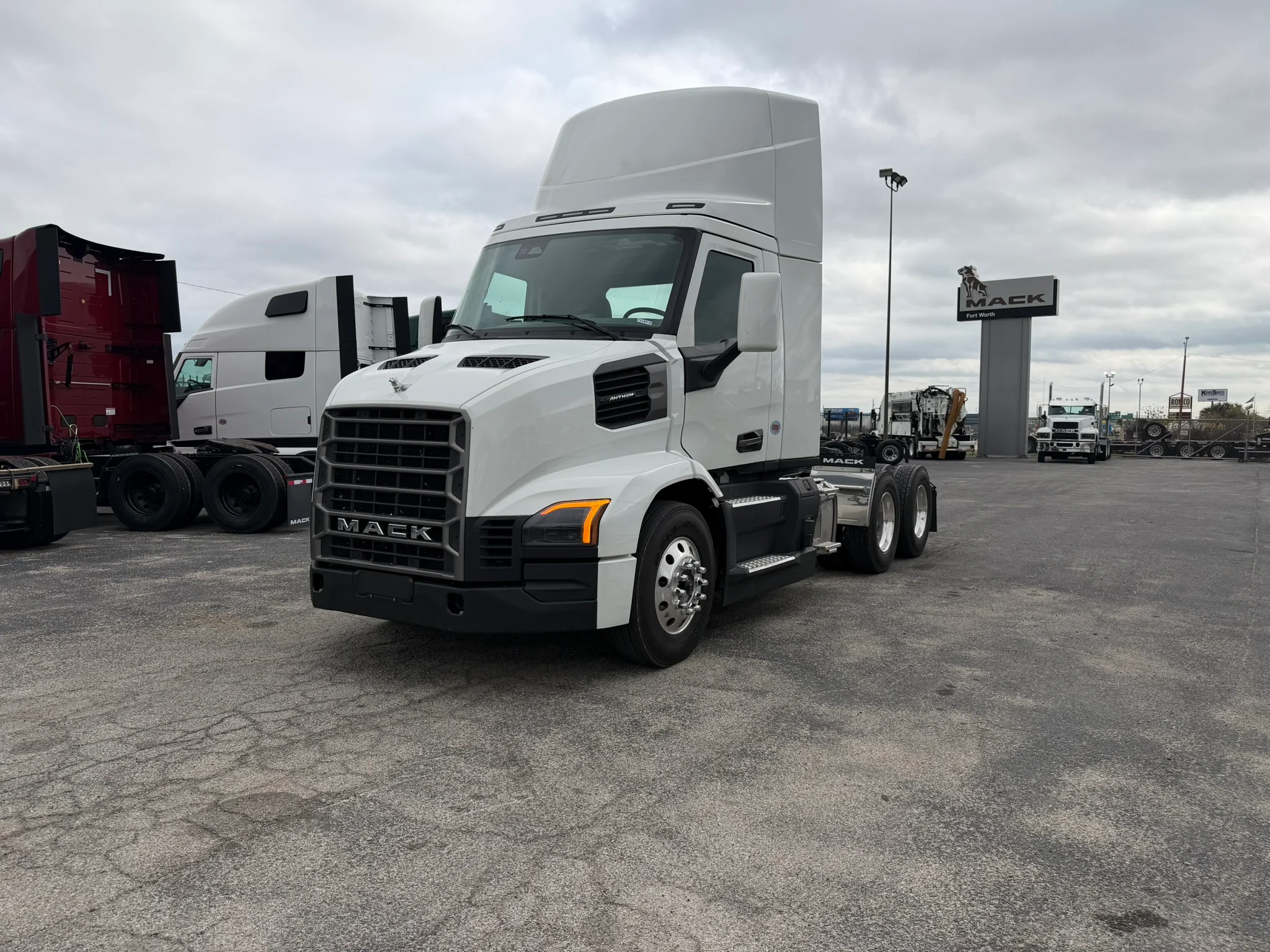 2027 Mack Anthem in Fort Worth, TX