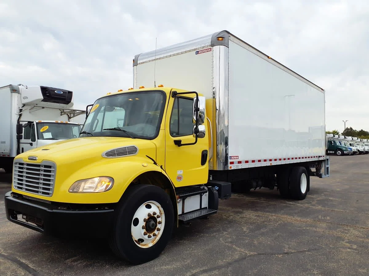2016 Freightliner M2 106 in Bolingbrook, IL