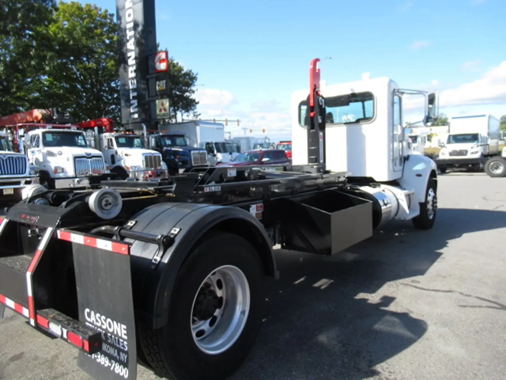 2014 Peterbilt 337 - image 5
