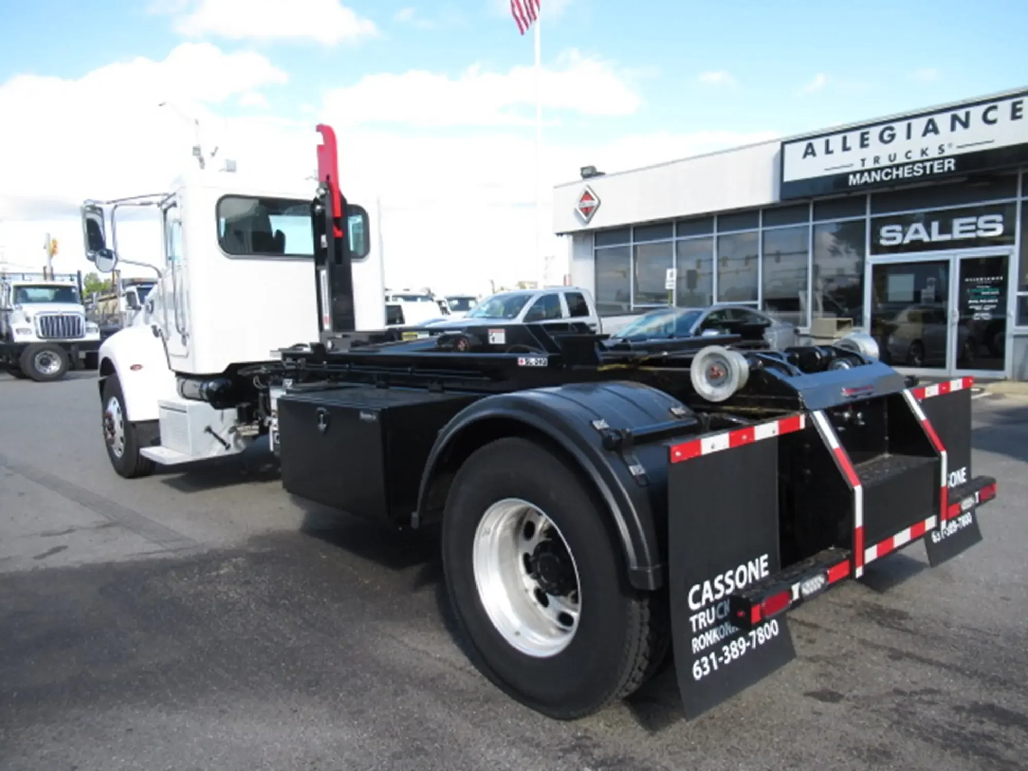 2014 Peterbilt 337 - image 7