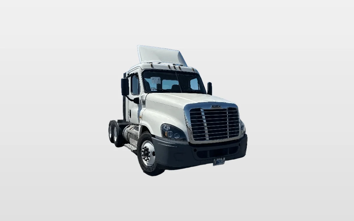 2018 Freightliner - image 1