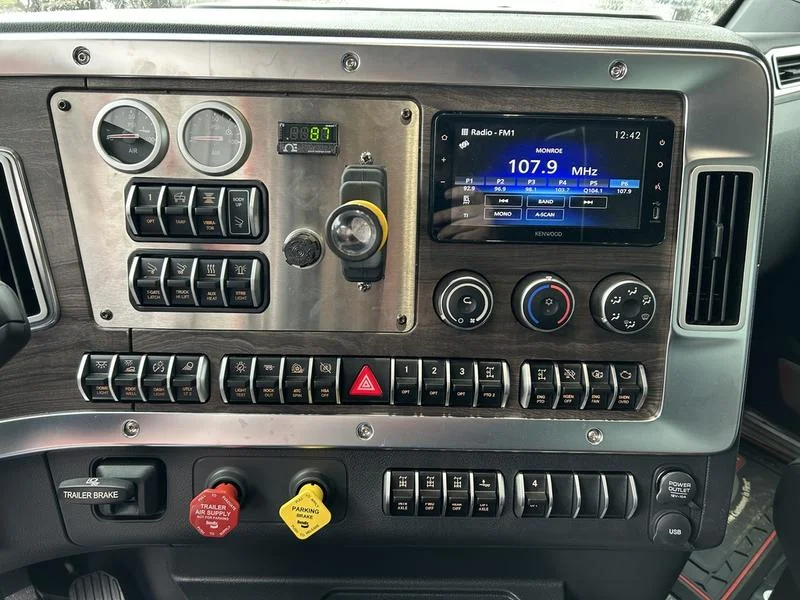 2025 Western Star 49X - image 14