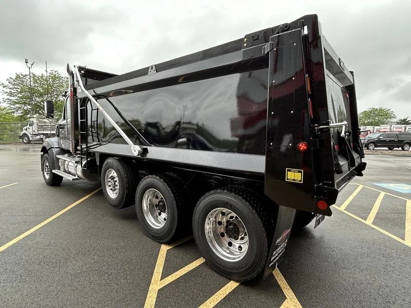 2025 Western Star 49X in Pittsburgh, PA — photo 6