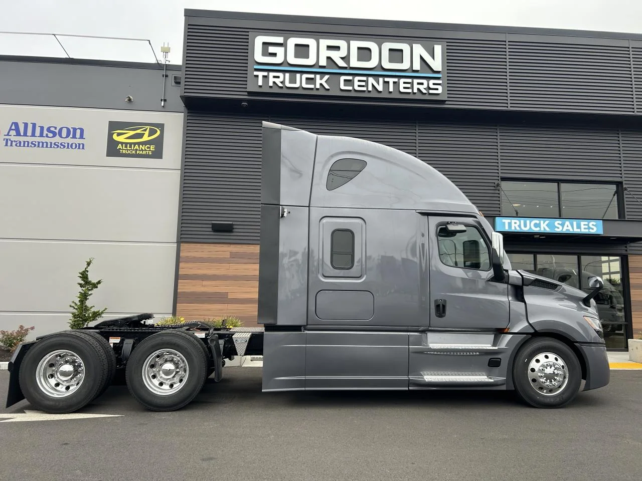 2027 Freightliner in Pacific, WA — photo 6