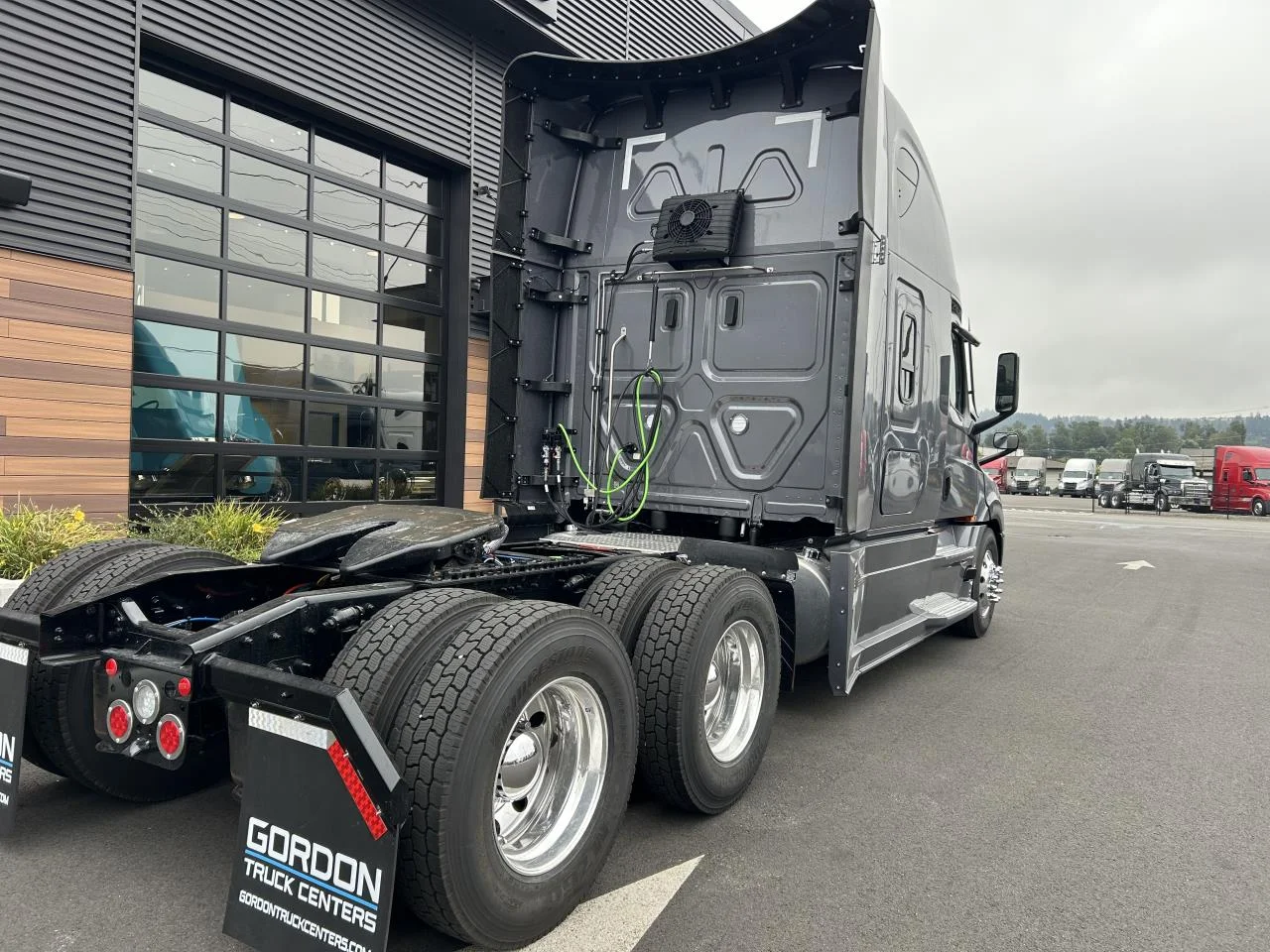 2027 Freightliner in Pacific, WA — photo 5