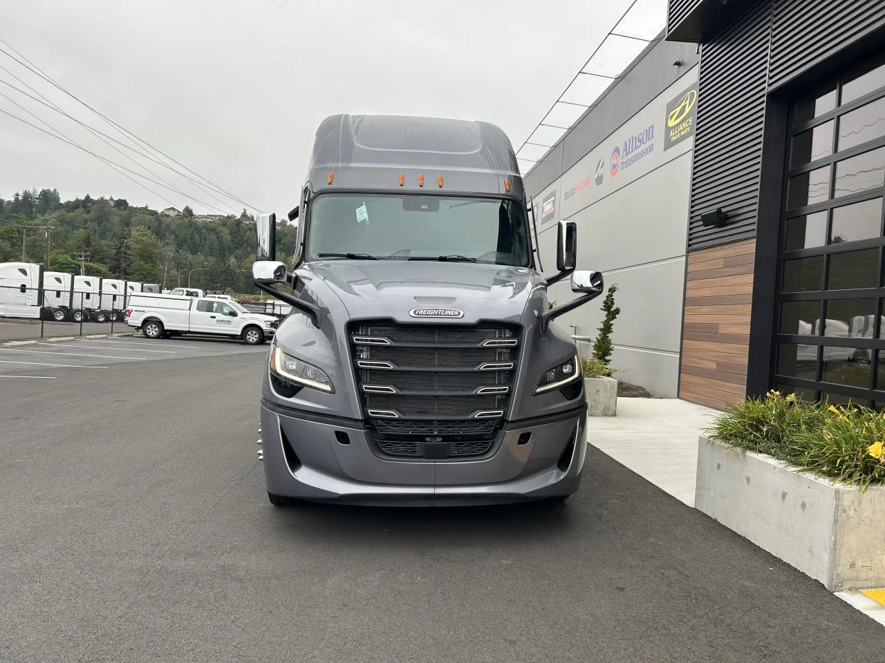 2027 Freightliner in Pacific, WA — photo 2