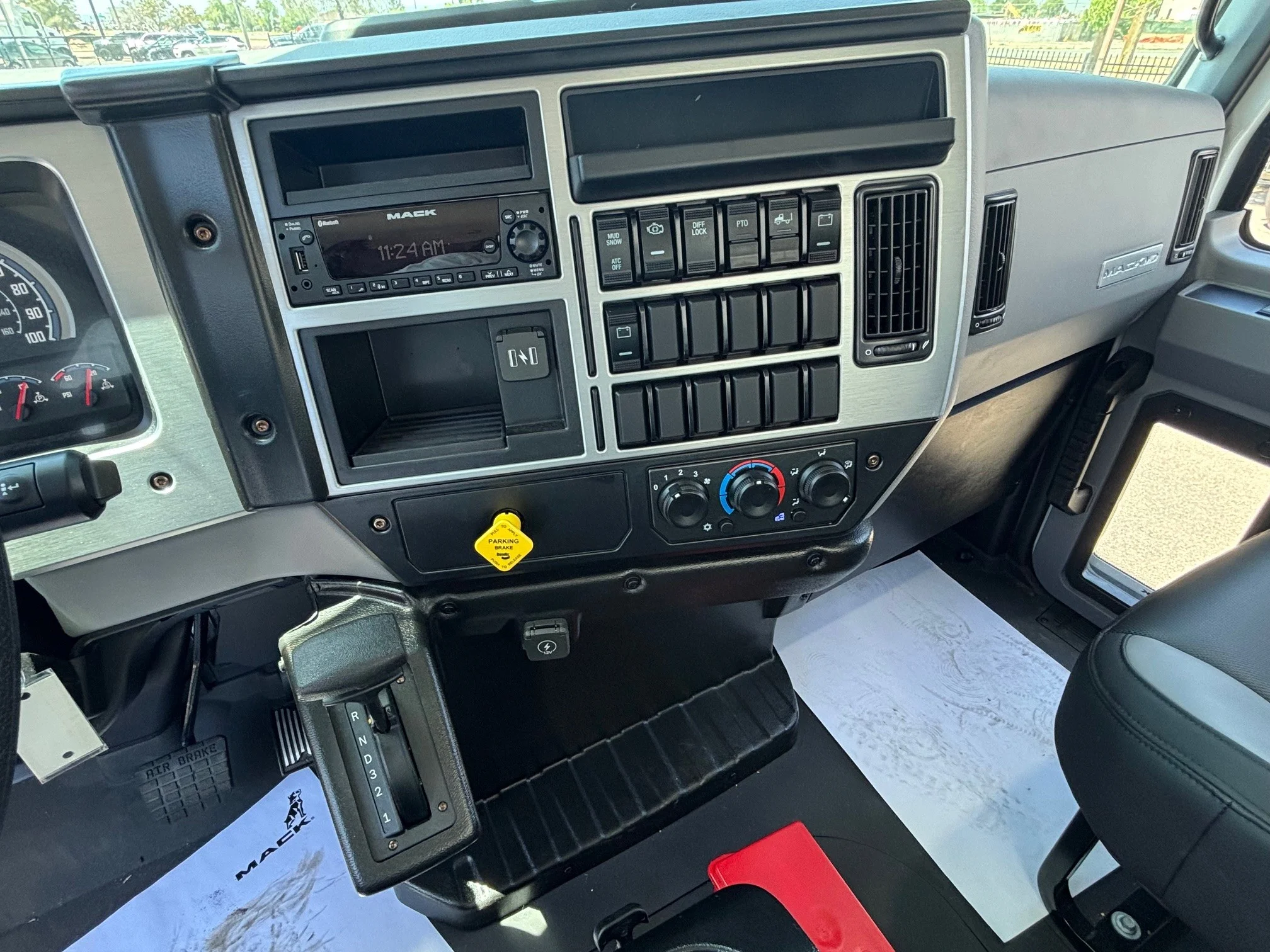 2026 Mack MD in Odessa, TX — photo 10