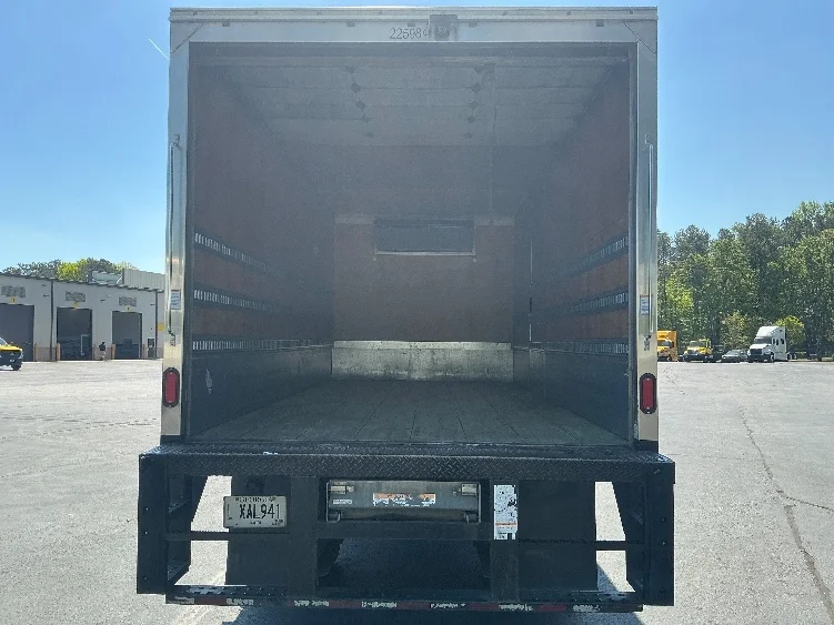 2019 Freightliner M2 106 - image 8