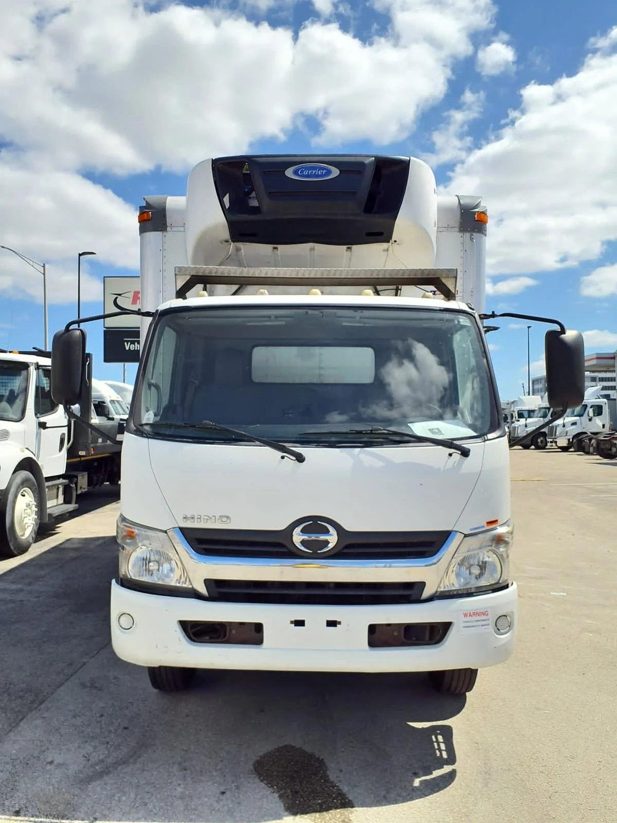 2020 Hino 195 in Miami, FL — photo 2