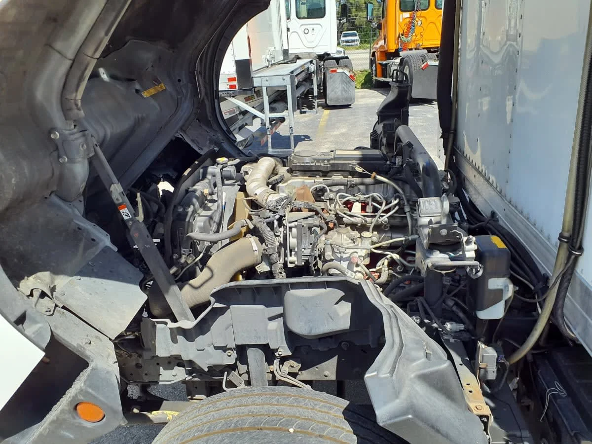 2020 Hino 195 in Miami, FL — photo 10