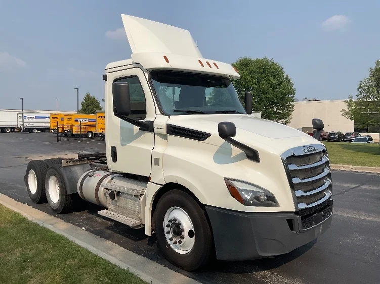 2018 Freightliner Cascadia in Milwaukee, WI